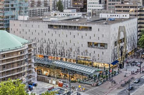 The Bijenkorf is the most luxurious department store in Rotterdam.